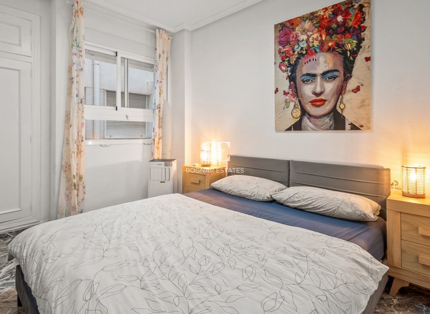 Wiederverkauf - apartment -
Torrevieja - Playa del Cura