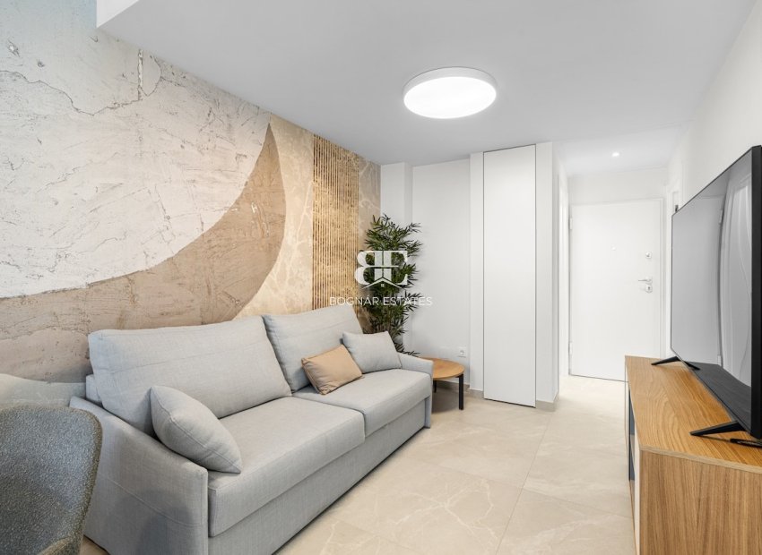 Wiederverkauf - apartment -
Torrevieja - Playa del Cura