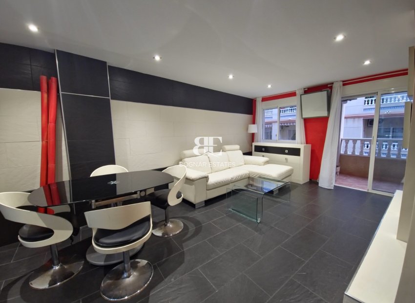 Wiederverkauf - apartment -
Torrevieja - Playa del Cura