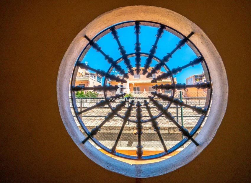 Wiederverkauf - apartment -
Torrevieja - Playa Los Locos