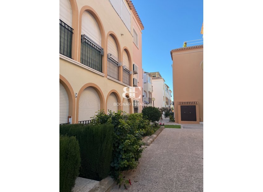 Wiederverkauf - apartment -
Torrevieja - Playa Los Naufragos