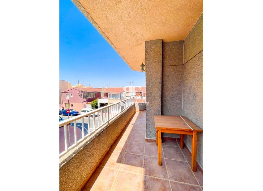Wiederverkauf - apartment -
Torrevieja - Playa Los Naufragos