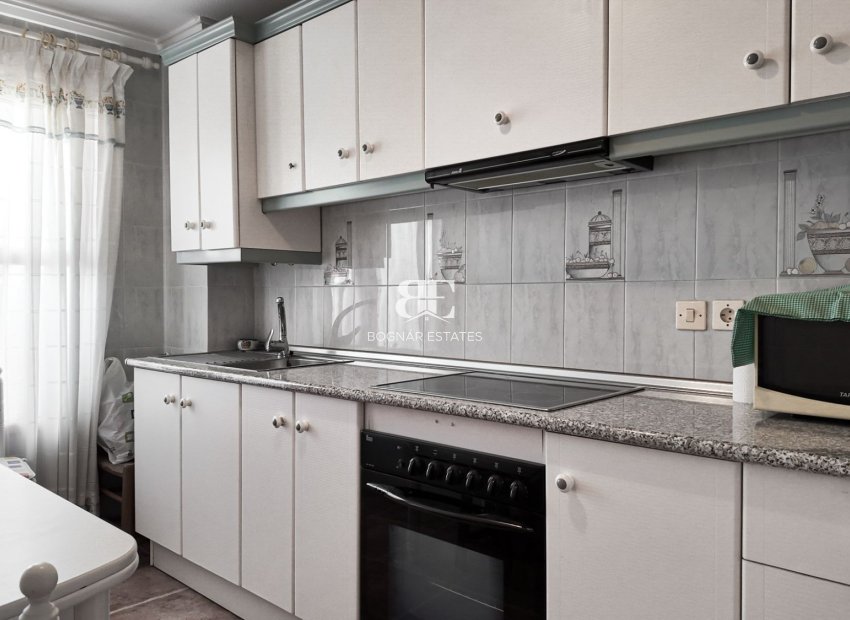 Wiederverkauf - apartment -
Torrevieja - Playa Los Naufragos