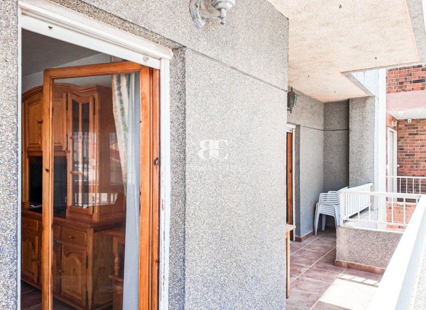 Wiederverkauf - apartment -
Torrevieja - Playa Los Naufragos