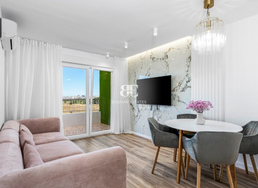 Wiederverkauf - apartment -
Torrevieja - Punta Prima