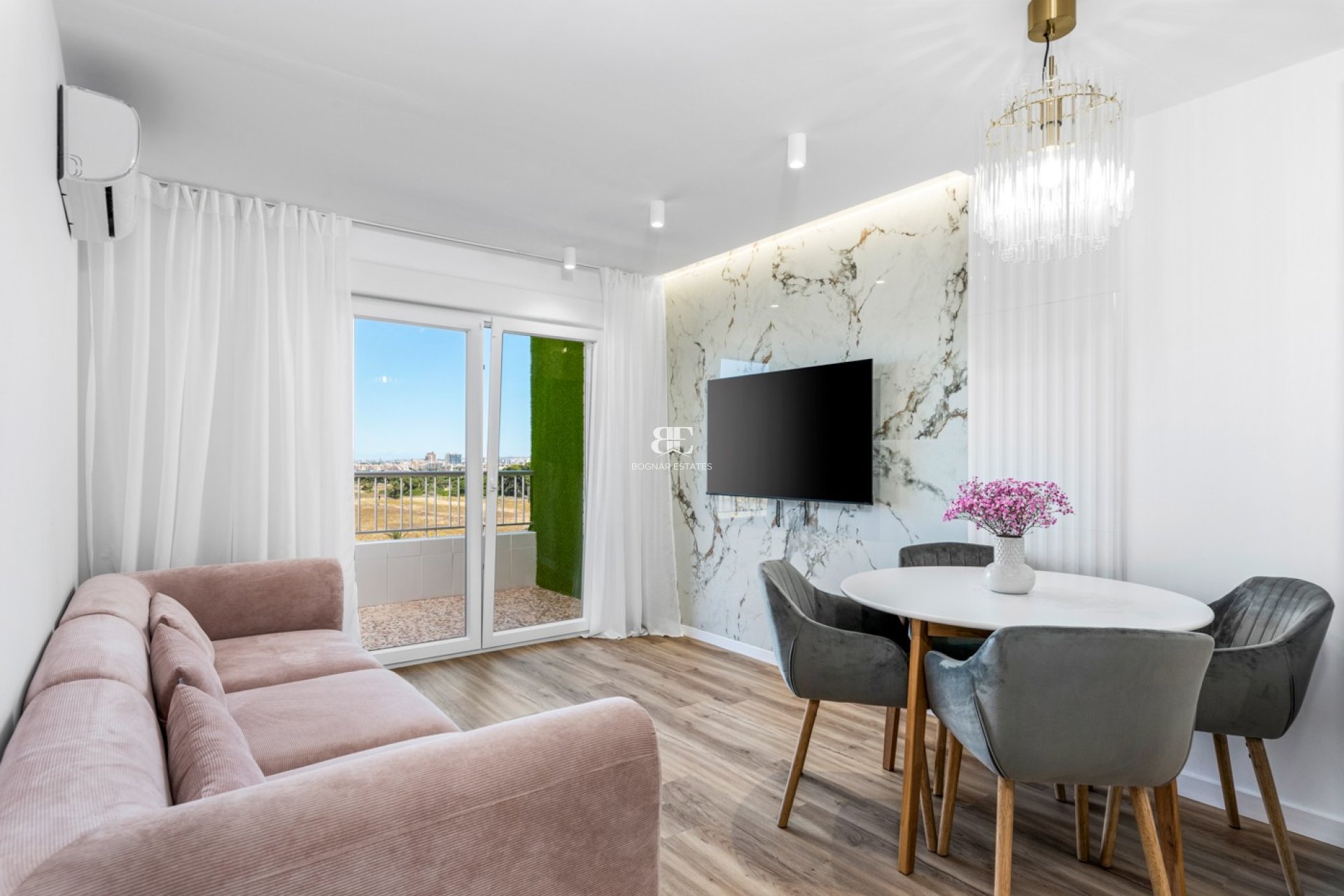 Wiederverkauf - apartment -
Torrevieja - Punta Prima