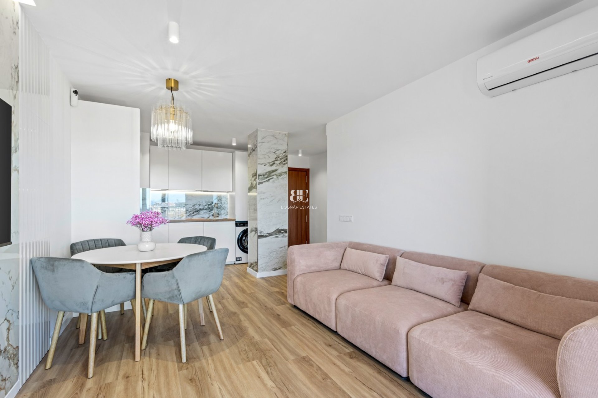 Wiederverkauf - apartment -
Torrevieja - Punta Prima