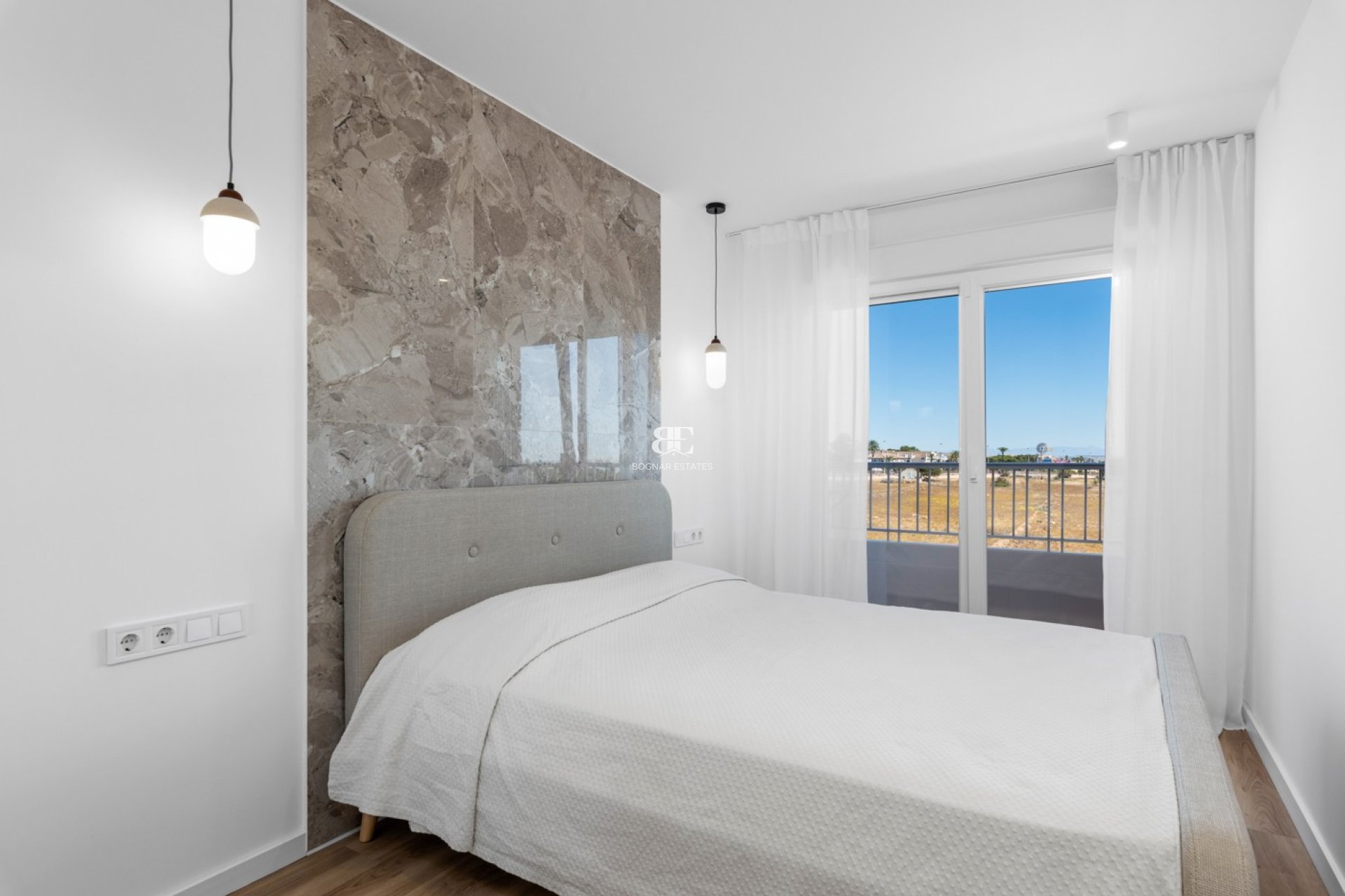 Wiederverkauf - apartment -
Torrevieja - Punta Prima