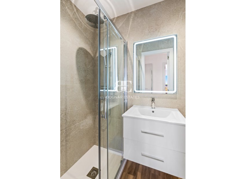 Wiederverkauf - apartment -
Torrevieja - Punta Prima