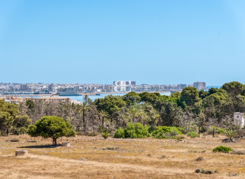 Wiederverkauf - apartment -
Torrevieja - Punta Prima
