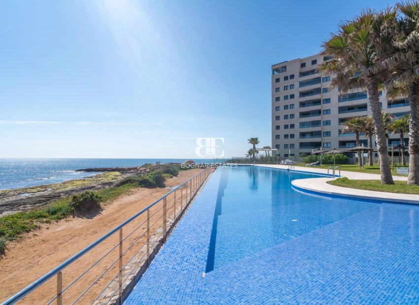 Wiederverkauf - apartment -
Torrevieja - Punta Prima