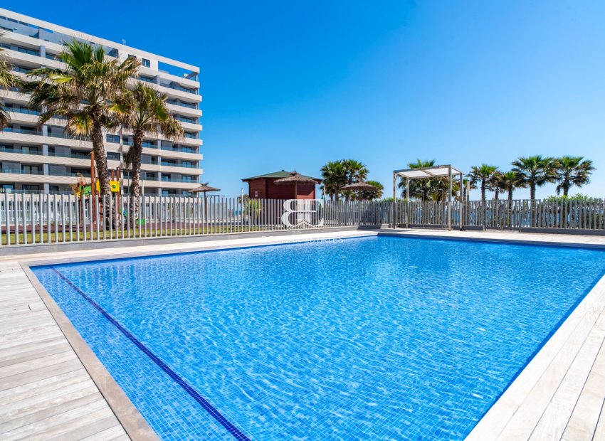 Wiederverkauf - apartment -
Torrevieja - Punta Prima