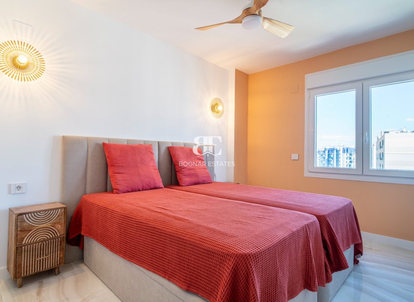 Wiederverkauf - apartment -
Torrevieja - Punta Prima