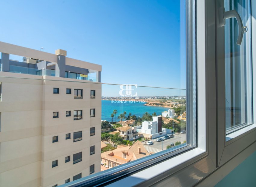 Wiederverkauf - apartment -
Torrevieja - Punta Prima