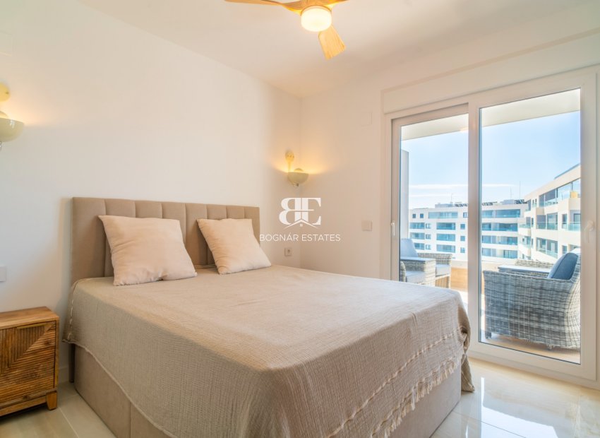 Wiederverkauf - apartment -
Torrevieja - Punta Prima