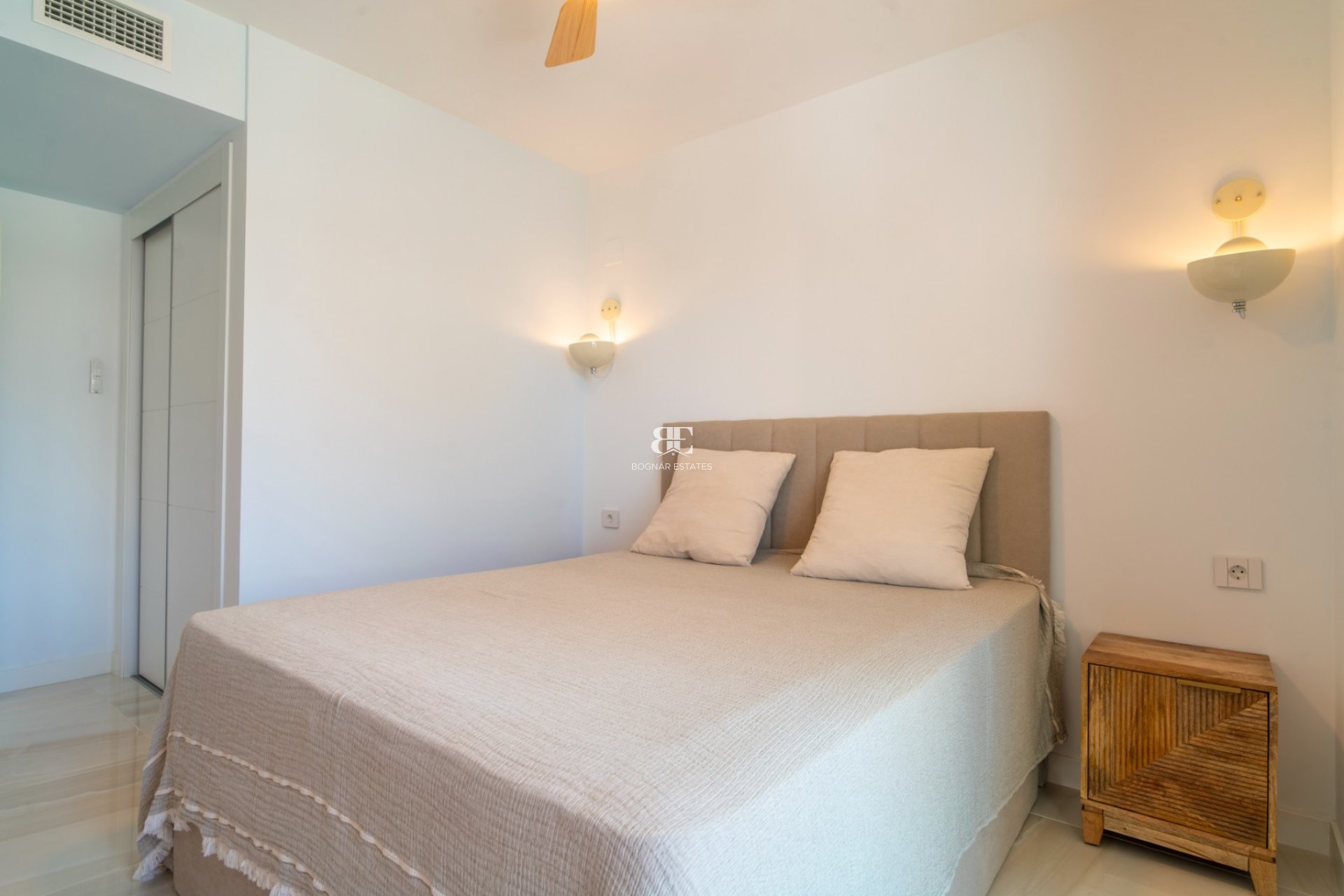 Wiederverkauf - apartment -
Torrevieja - Punta Prima