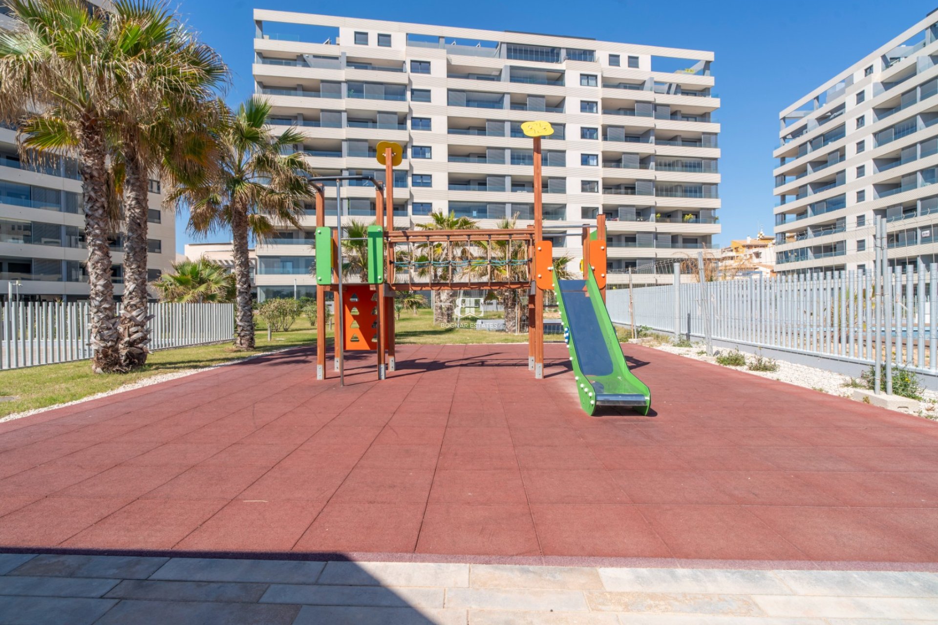Wiederverkauf - apartment -
Torrevieja - Punta Prima