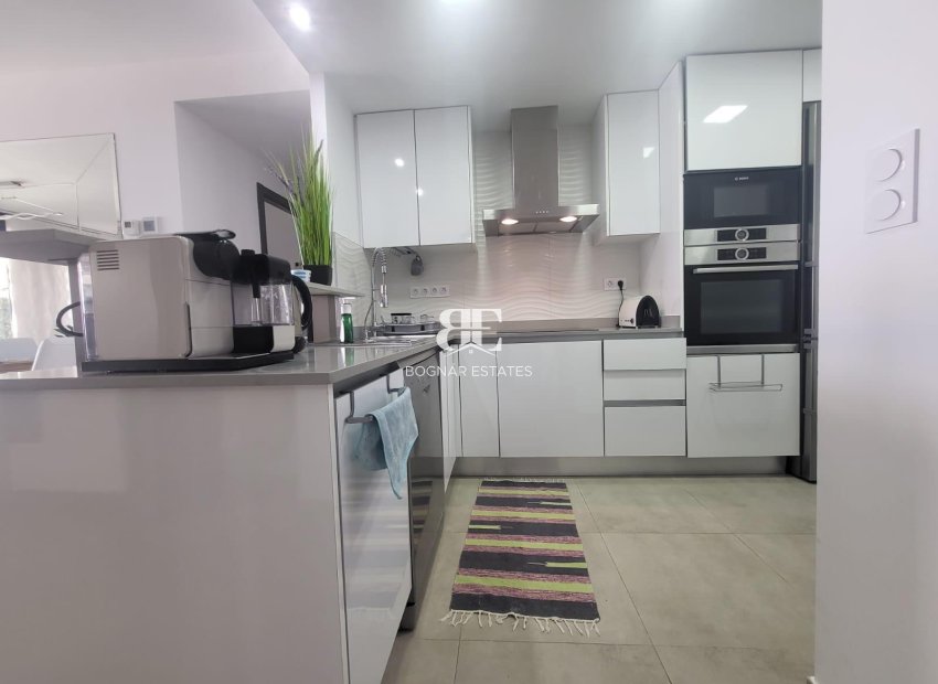 Wiederverkauf - apartment -
Torrevieja - Punta Prima
