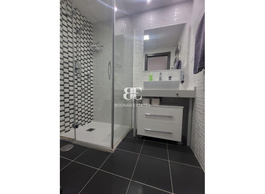 Wiederverkauf - apartment -
Torrevieja - Punta Prima