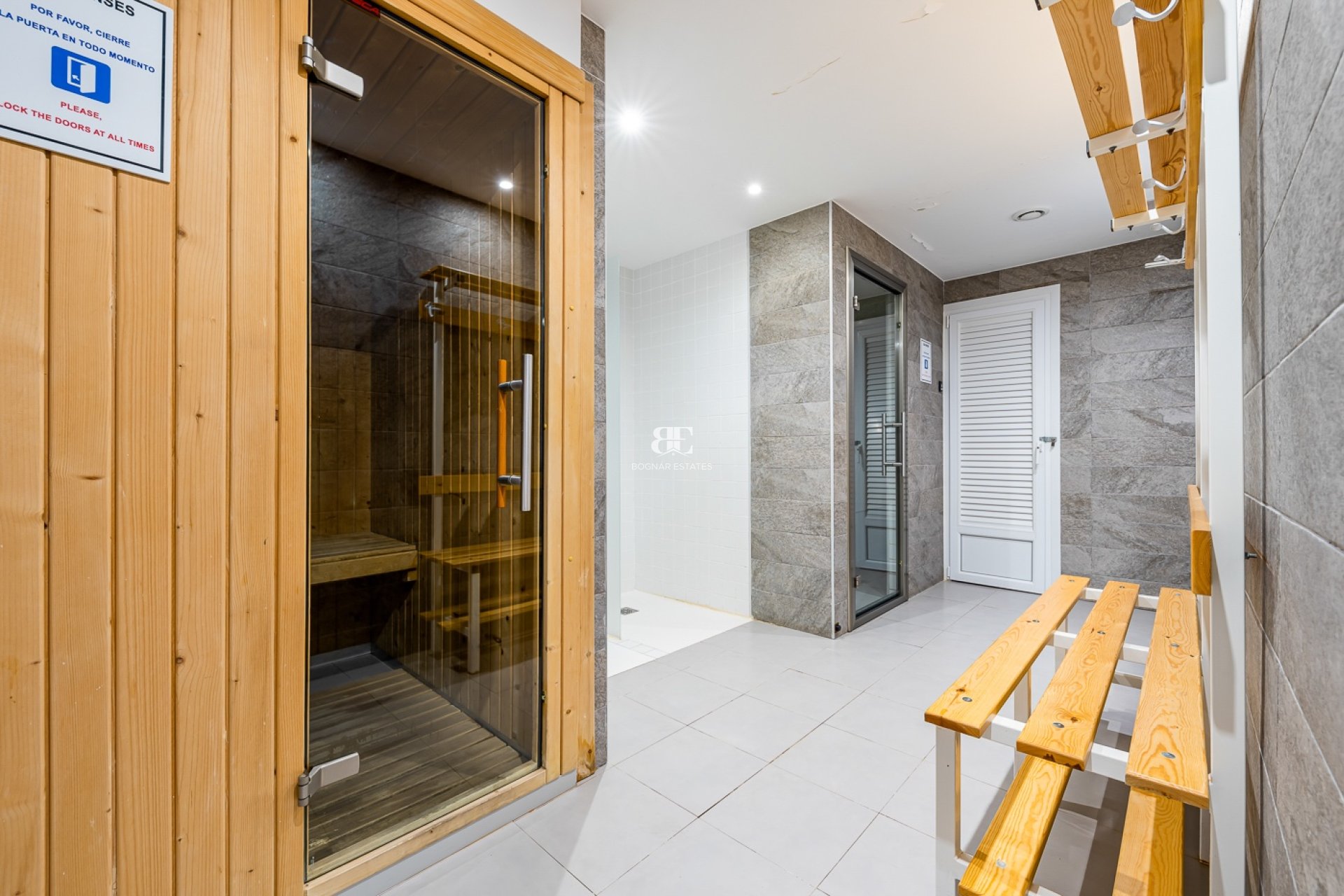 Wiederverkauf - apartment -
Torrevieja - Punta Prima