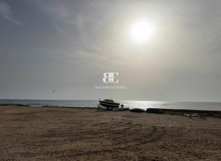 Wiederverkauf - apartment -
Torrevieja - Torre la mata