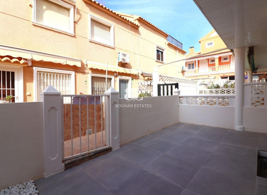 Wiederverkauf - apartment -
Torrevieja - Torre la mata