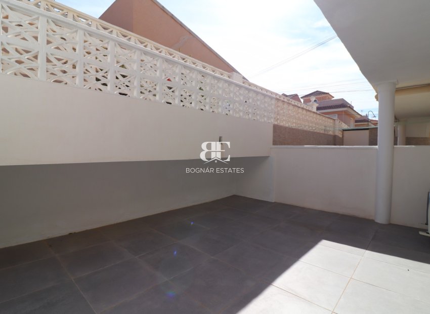 Wiederverkauf - apartment -
Torrevieja - Torre la mata