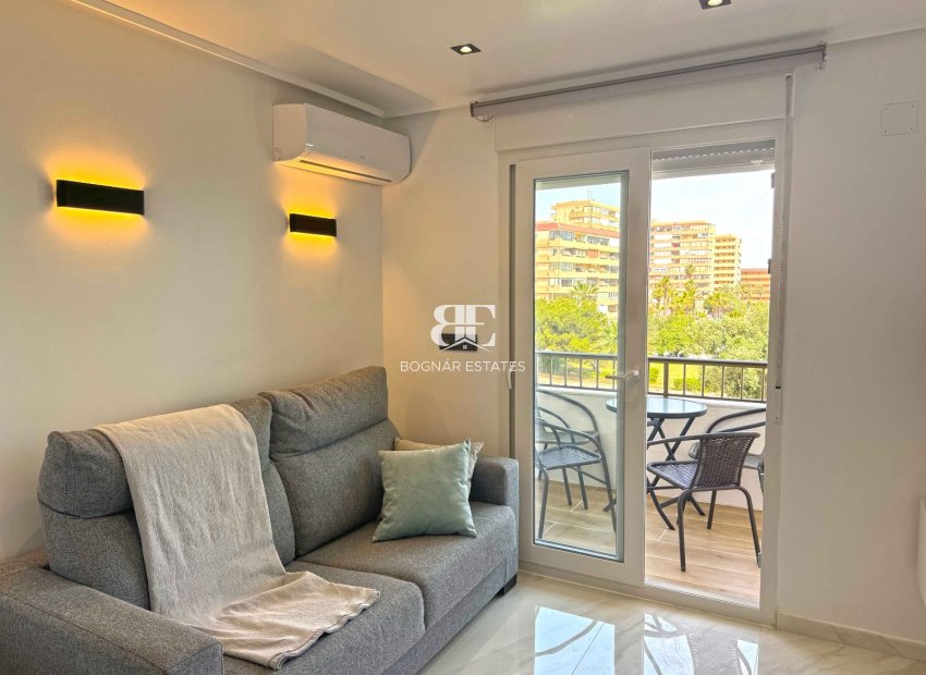 Wiederverkauf - apartment -
Torrevieja - Torrelamata - La Mata