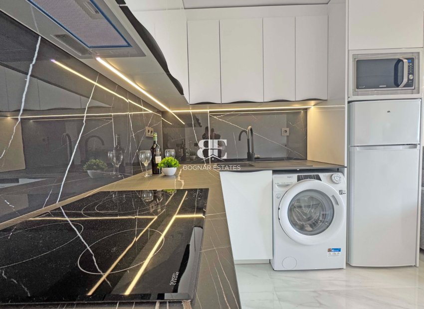 Wiederverkauf - apartment -
Torrevieja - Torrelamata - La Mata