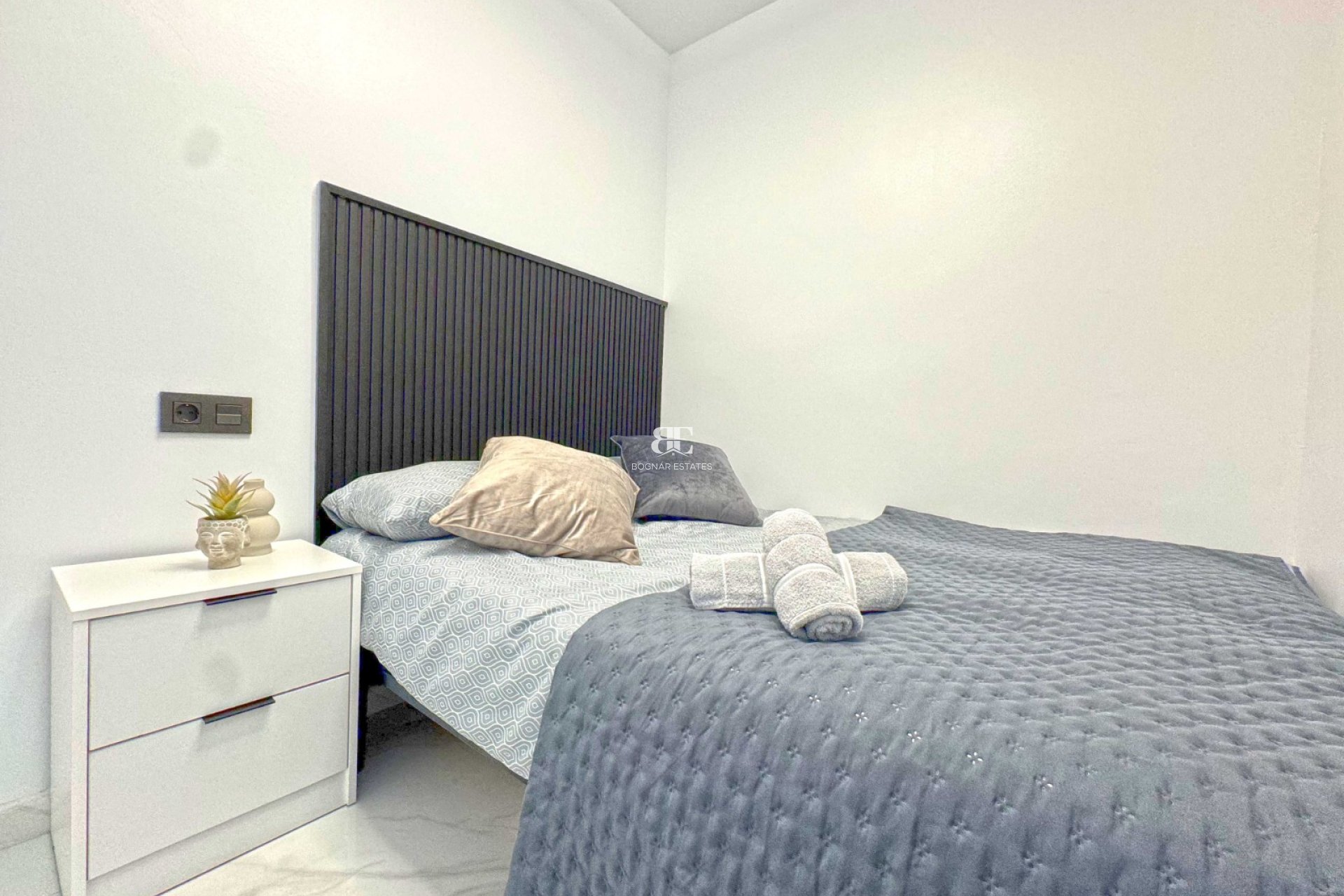 Wiederverkauf - apartment -
Torrevieja - Torrelamata - La Mata