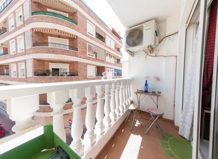 Wiederverkauf - apartment -
Torrevieja - Torrevieja Centro