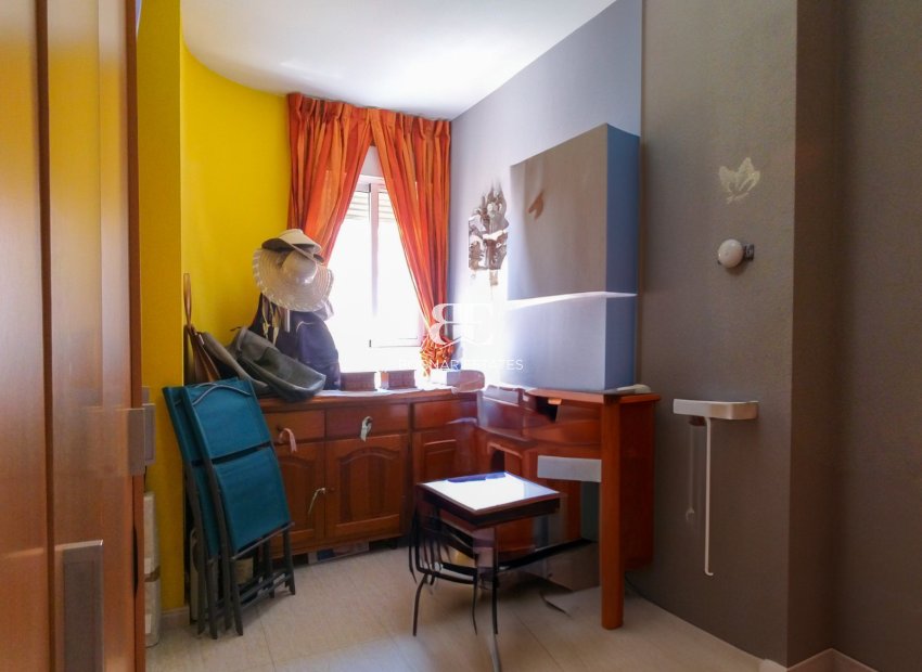 Wiederverkauf - apartment -
Torrevieja - Torrevieja Centro
