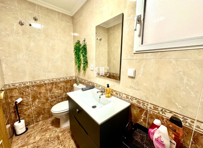 Wiederverkauf - apartment -
Torrevieja