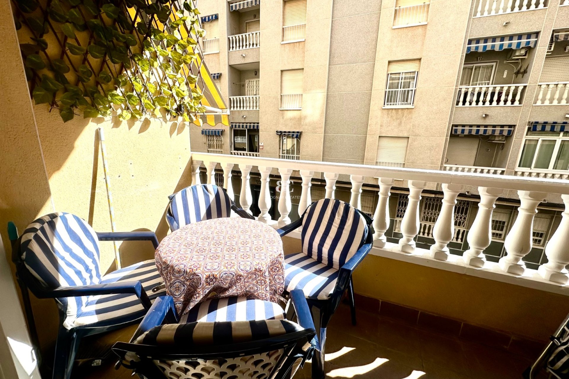 Wiederverkauf - apartment -
Torrevieja