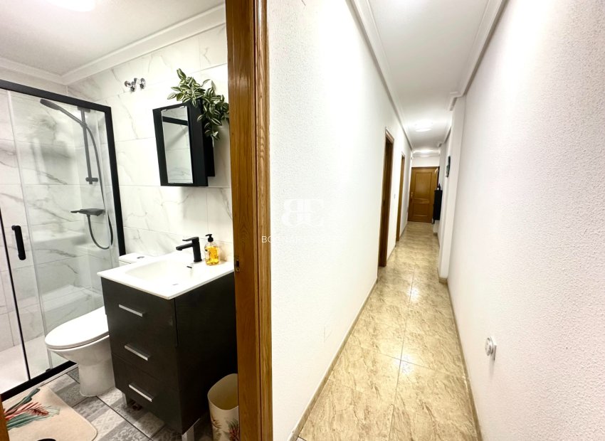 Wiederverkauf - apartment -
Torrevieja