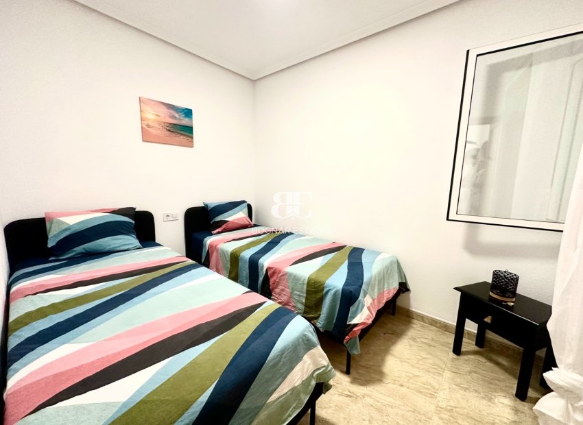 Wiederverkauf - apartment -
Torrevieja