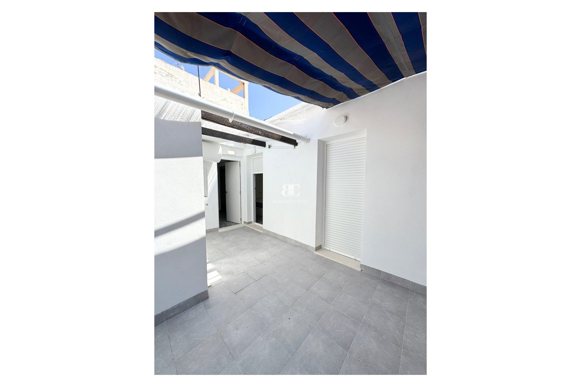 Wiederverkauf - apartment -
Torrevieja