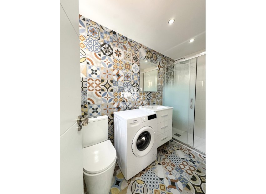Wiederverkauf - apartment -
Torrevieja