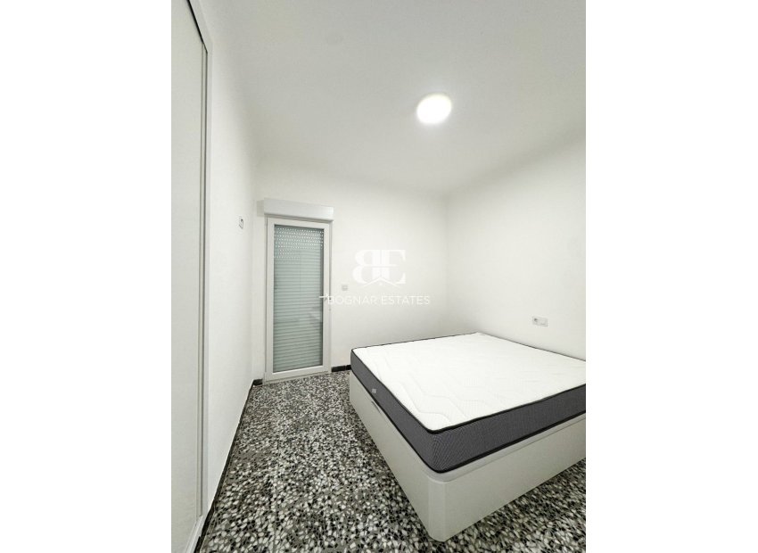 Wiederverkauf - apartment -
Torrevieja