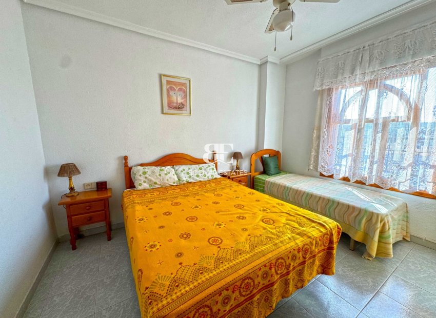 Wiederverkauf - apartment -
Torrevieja