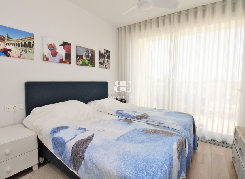 Wiederverkauf - apartment -
Villamartín - Los Dolses