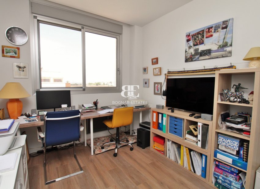 Wiederverkauf - apartment -
Villamartín - Los Dolses