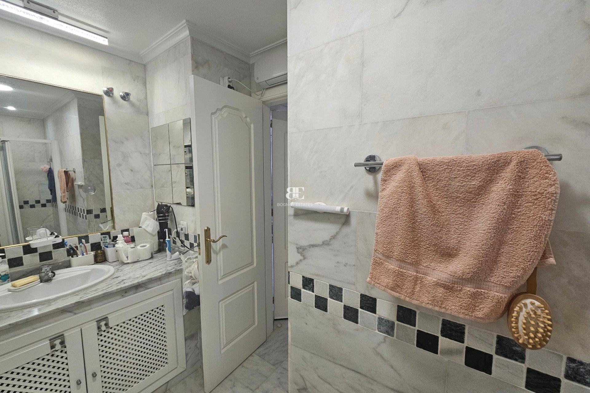 Wiederverkauf - apartment -
Villamartín - PAU 8