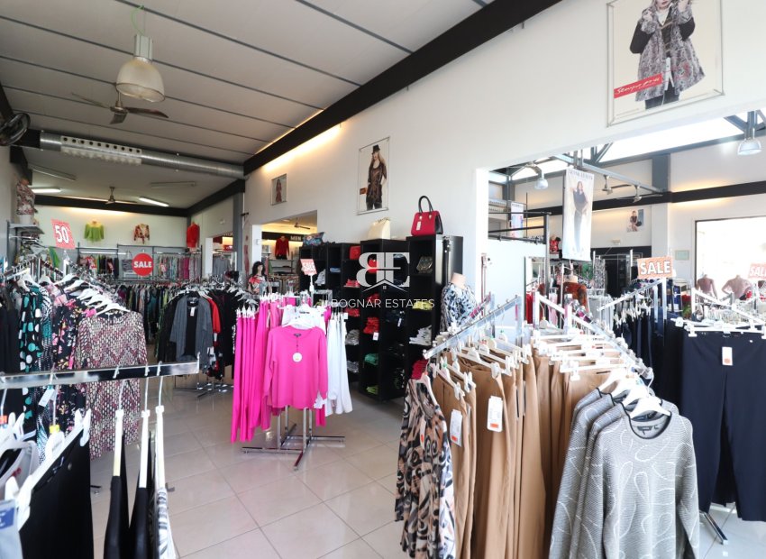 Wiederverkauf - Commercial (Leasehold) -
Algorfa - La finca Golf