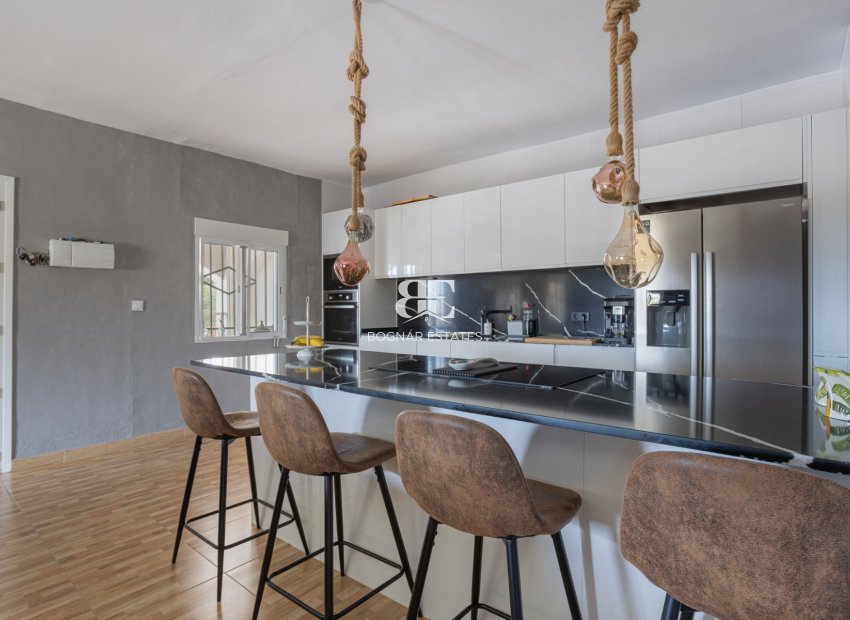 Wiederverkauf - Country House -
Albatera