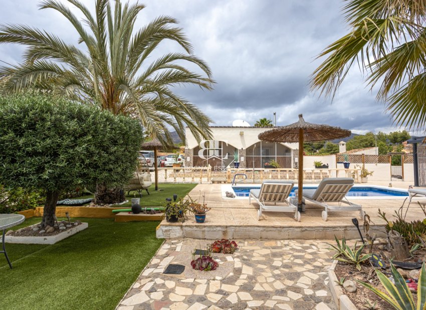 Wiederverkauf - Country House -
Albatera