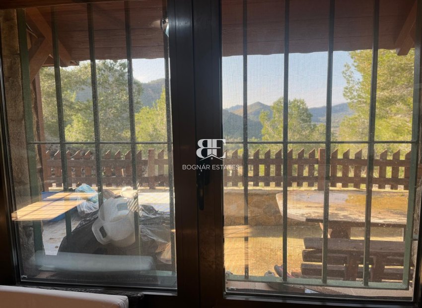 Wiederverkauf - Country House -
Gea Truyols - Gea y Trujols