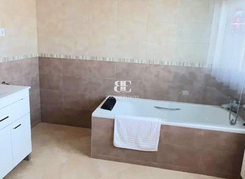 Wiederverkauf - Country House -
Los Alcazares