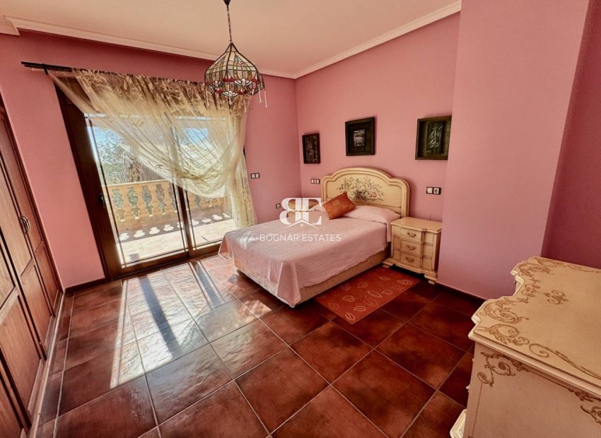 Wiederverkauf - Country House -
Los Montesinos