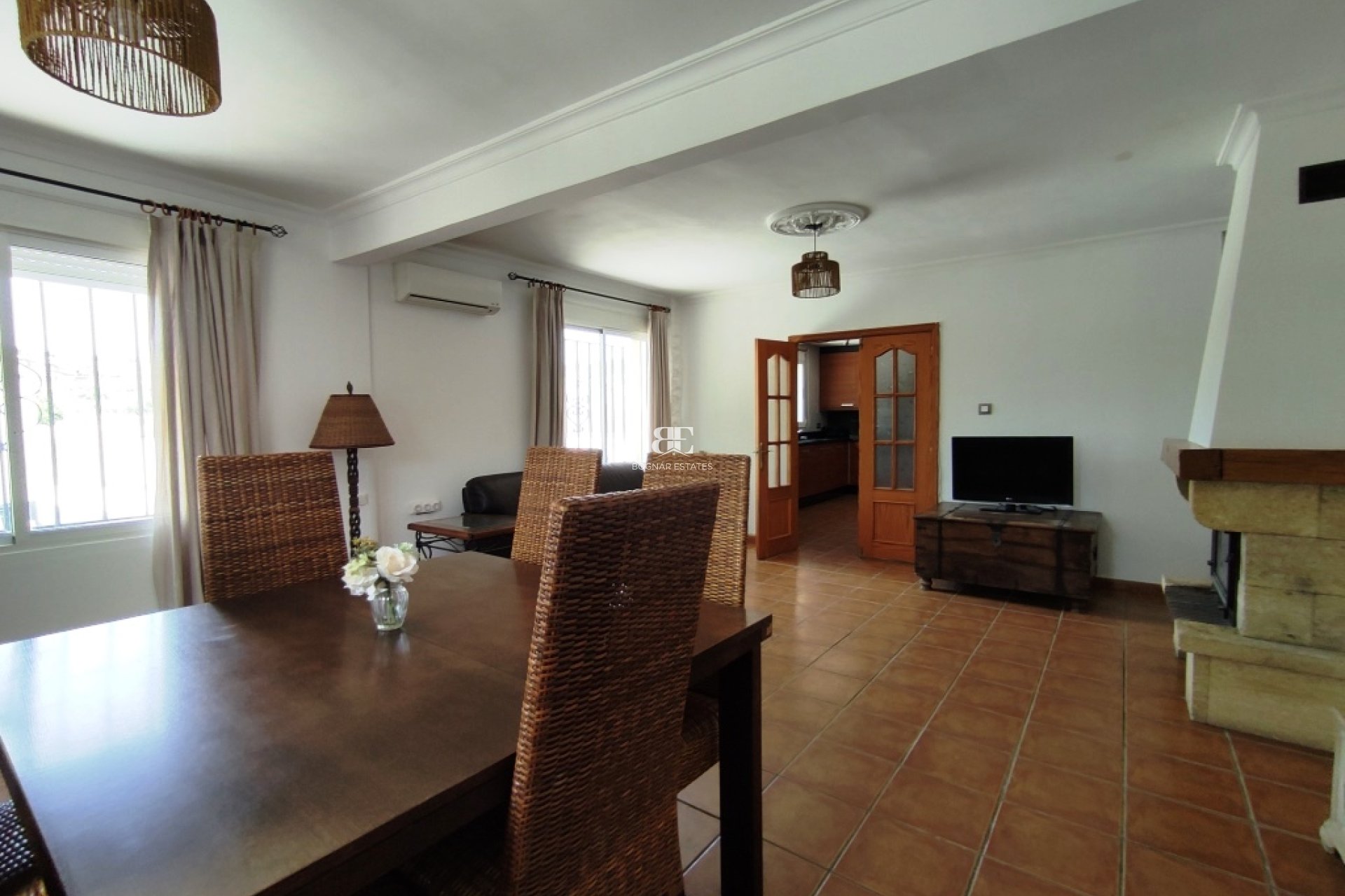 Wiederverkauf - Country House -
Millena